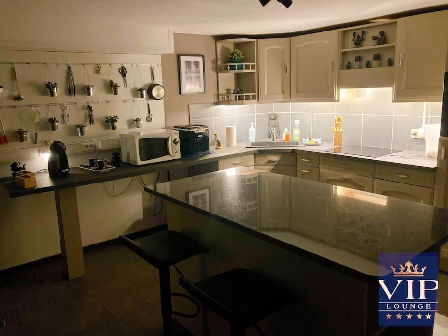 Vip Lounge Appartement Avec Jacuzzi Et Jardin Andenne Εξωτερικό φωτογραφία