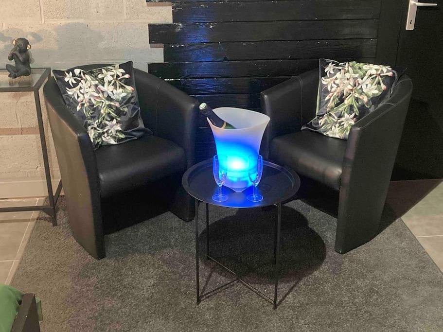 Vip Lounge Appartement Avec Jacuzzi Et Jardin Andenne Εξωτερικό φωτογραφία