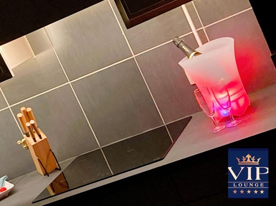 Vip Lounge Appartement Avec Jacuzzi Et Jardin Andenne Εξωτερικό φωτογραφία